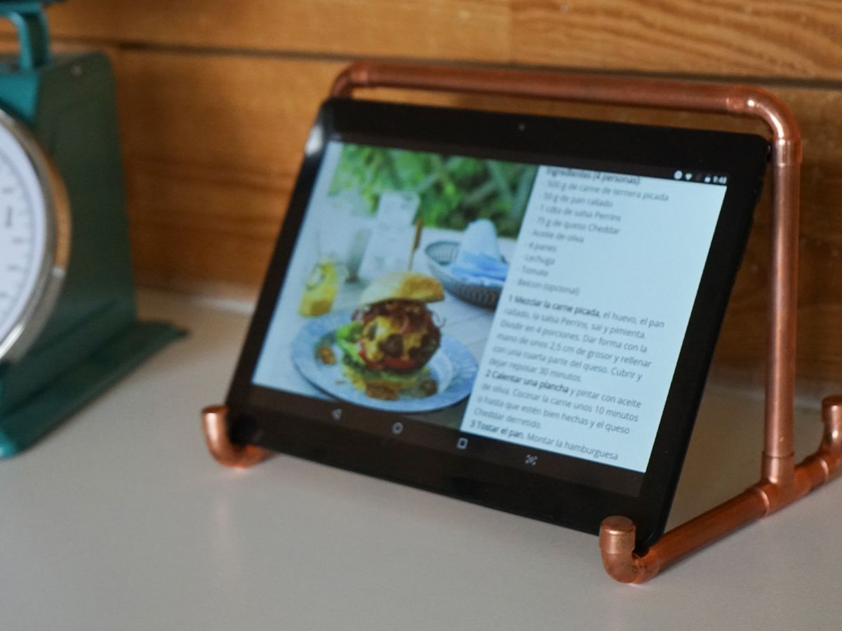 Cómo hacer un soporte para tablet DIY en estilo industrial