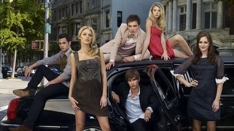 Gossip Girl Cast Ages Instagram Handles And More On Hbo Max
