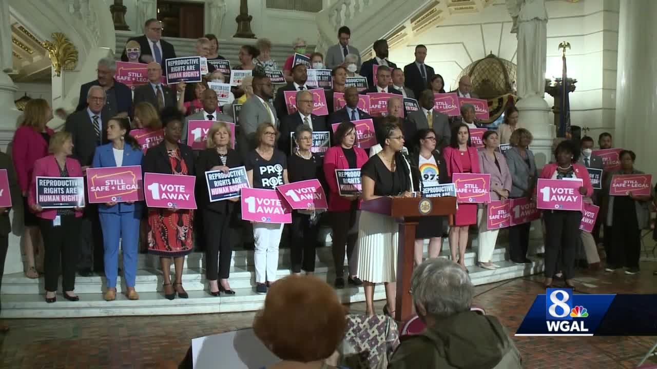 Pennsylvania Democratic lawmakers rally for reproductive rights