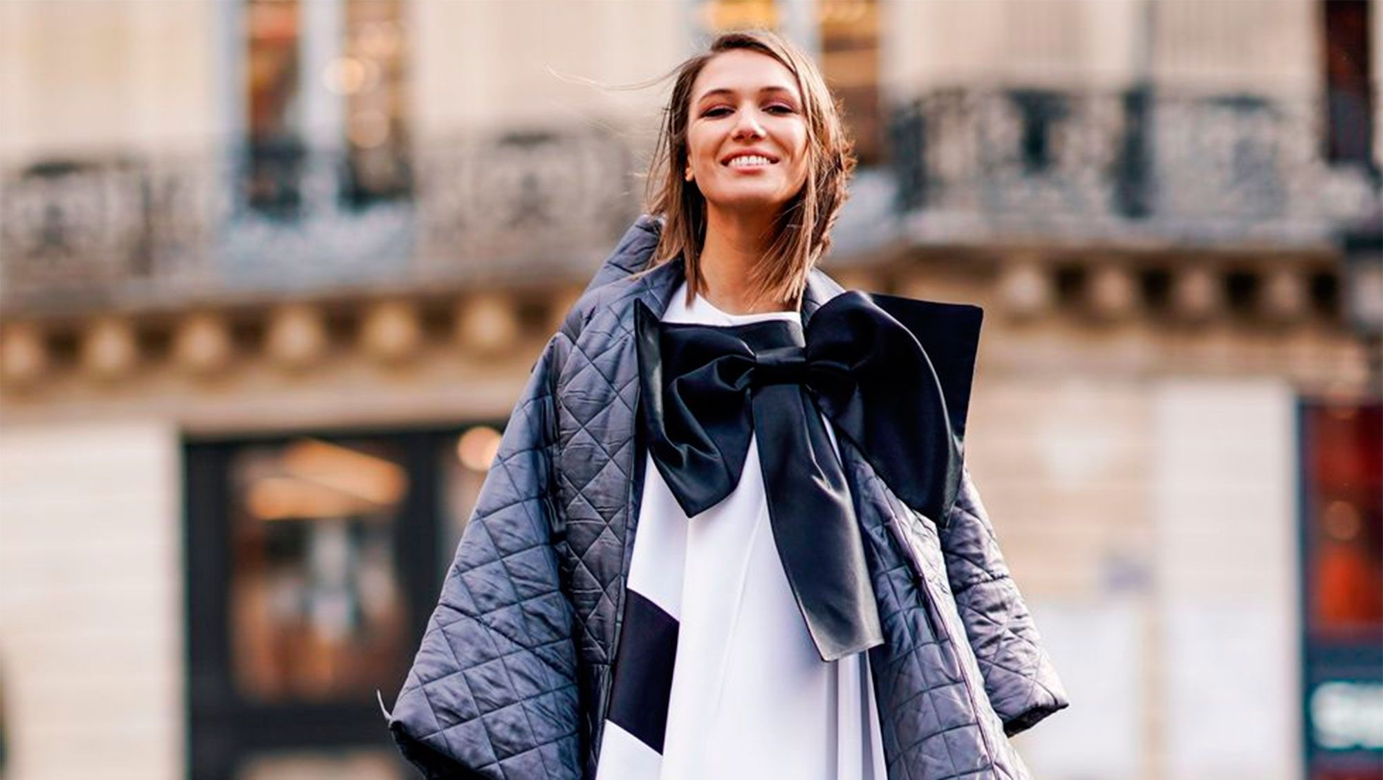 Este abrigo (efecto piel) de Zara te recordará que los looks de otoño  pueden superar todas tus expectativas