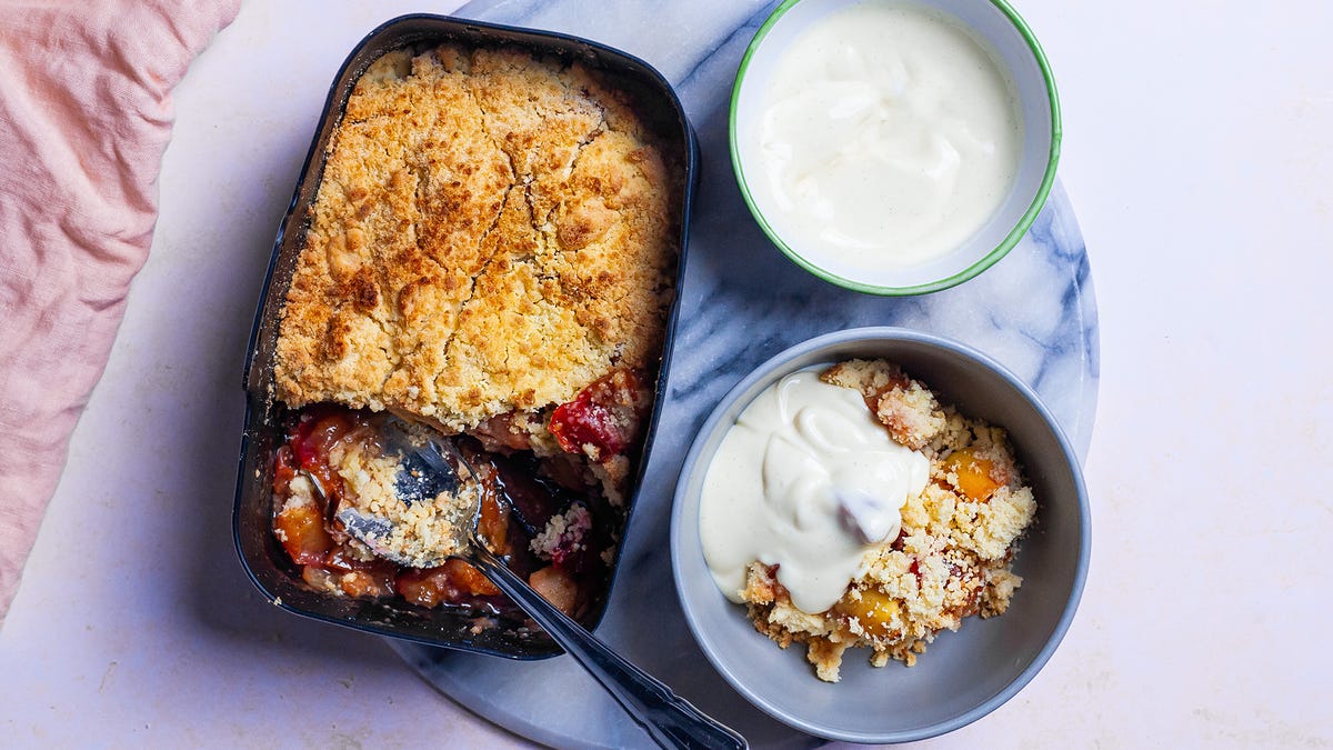 preview for Airfryer Plum and Apple Crumble