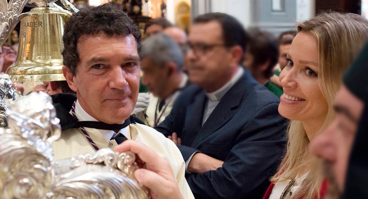 Antonio Banderas, Semana Santa, Procesión Malaga, Semana Santa Málaga, Antonio Banderas de Nazareno,  Virgen de Lágrimas y Favores, iglesia de San Juan, Nicole Kimpel