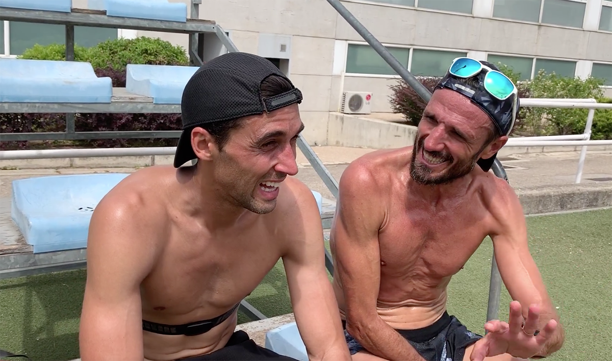 voetballers die hardlopen