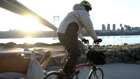 preview for This Guy Has A Bike Commute You Won’t Believe