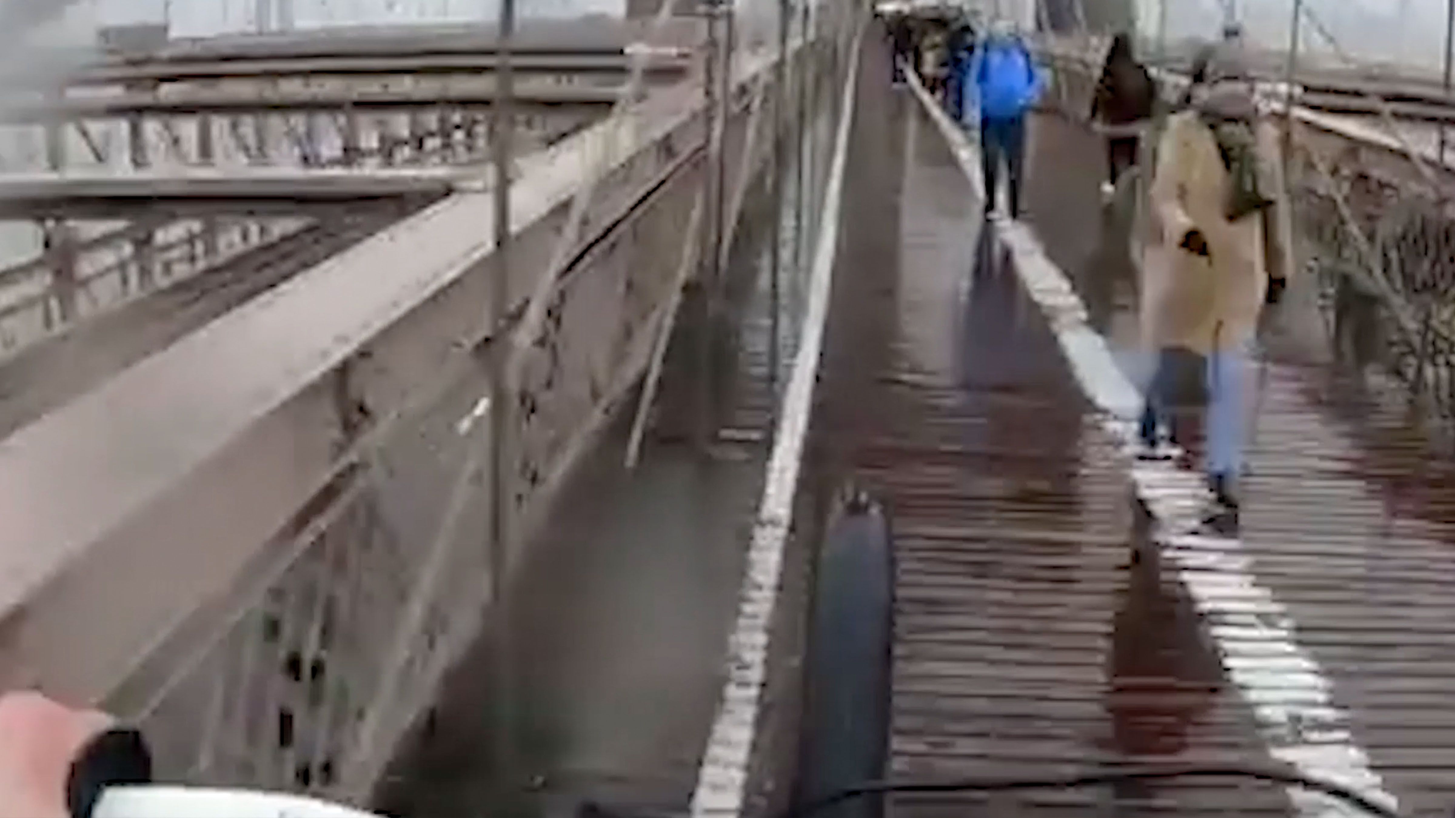 brooklyn bridge bike lane