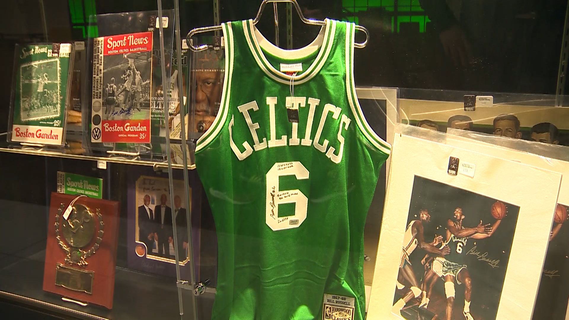 Historic Bill Russell Collection up for bid at special Hunt