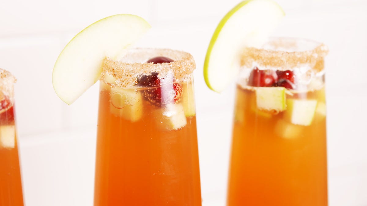 preview for These Harvest Mimosas Are The Best Drink To Serve At Brunch This Holiday Season