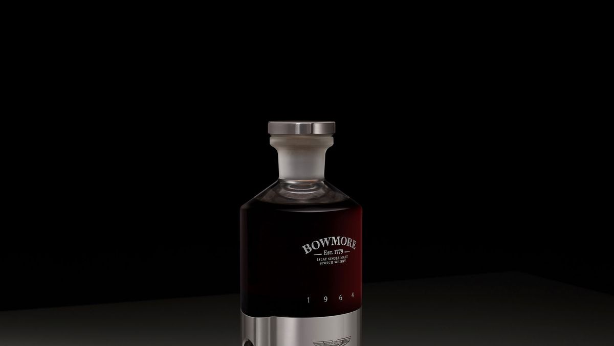 preview for Black Bowmore DB5: El whisky Aston Martin que cuesta 50.000 libras