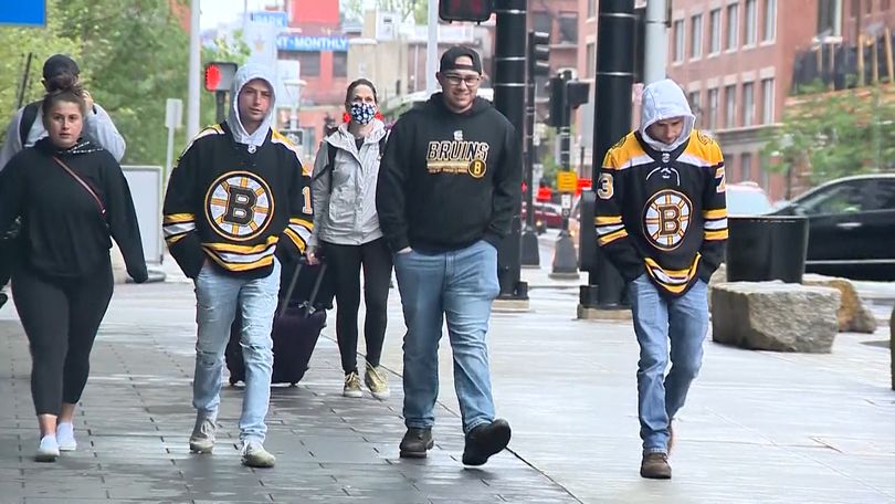 Boston: Celtics, Bruins fans furious after TD Garden kills leg room