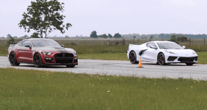 shelby gt500 vs covette c8 drag race