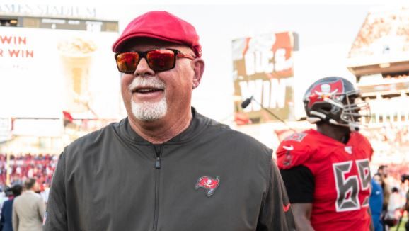 Tampa Bay Buccaneers' Super Bowl-winning coach Bruce Arians retires, moves  to front office