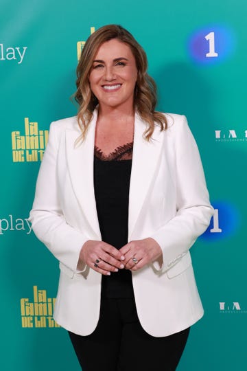 la presentadora en la presentacion de 'la familia de la tele'