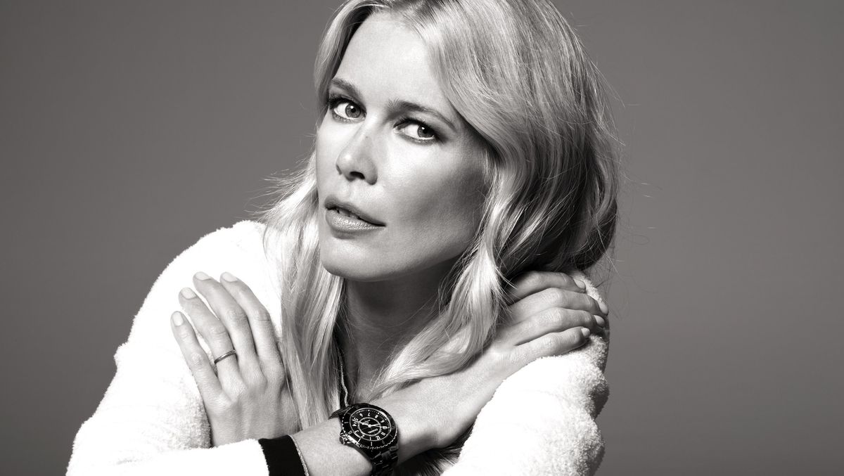 preview for Claudia Schiffer Chanel