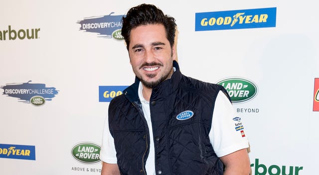david bustamante, cantante, land rover discovery challenge, yana, miedo a las alturas, mezclar churras y merinas