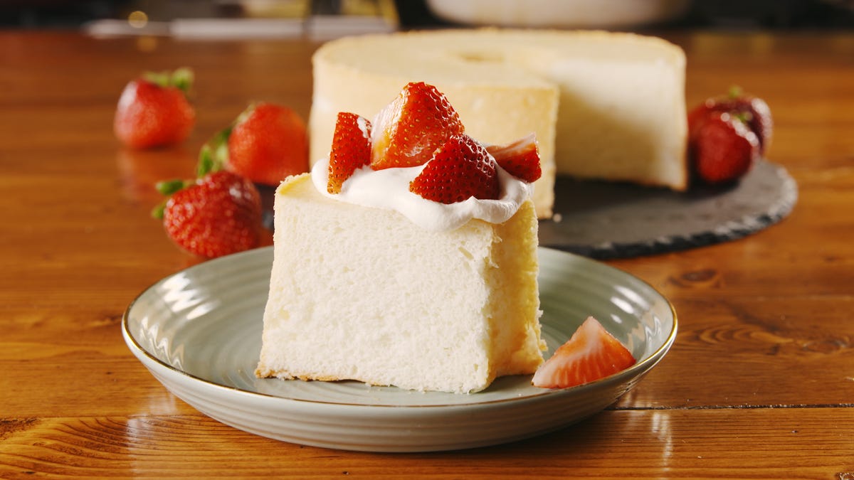 preview for This Is The Most Angelic Angel Food Cake