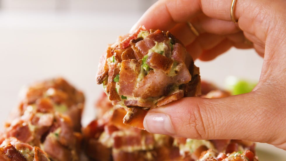 bacon guac bombs