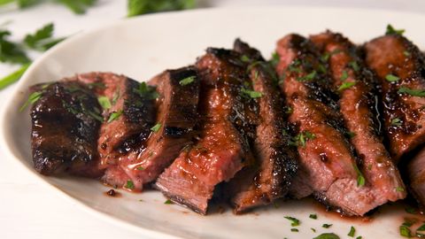 Dish, Food, Cuisine, Flat iron steak, Meat, Steak, Ingredient, Steak au poivre, Delmonico steak, Pork chop, 