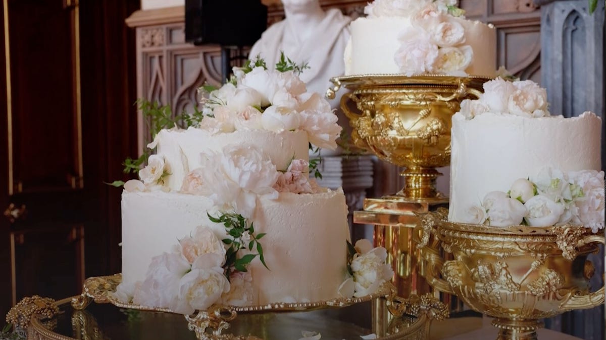 preview for Meghan Markle And Prince Harry Are Breaking Royal Tradition With Their Wedding Cake