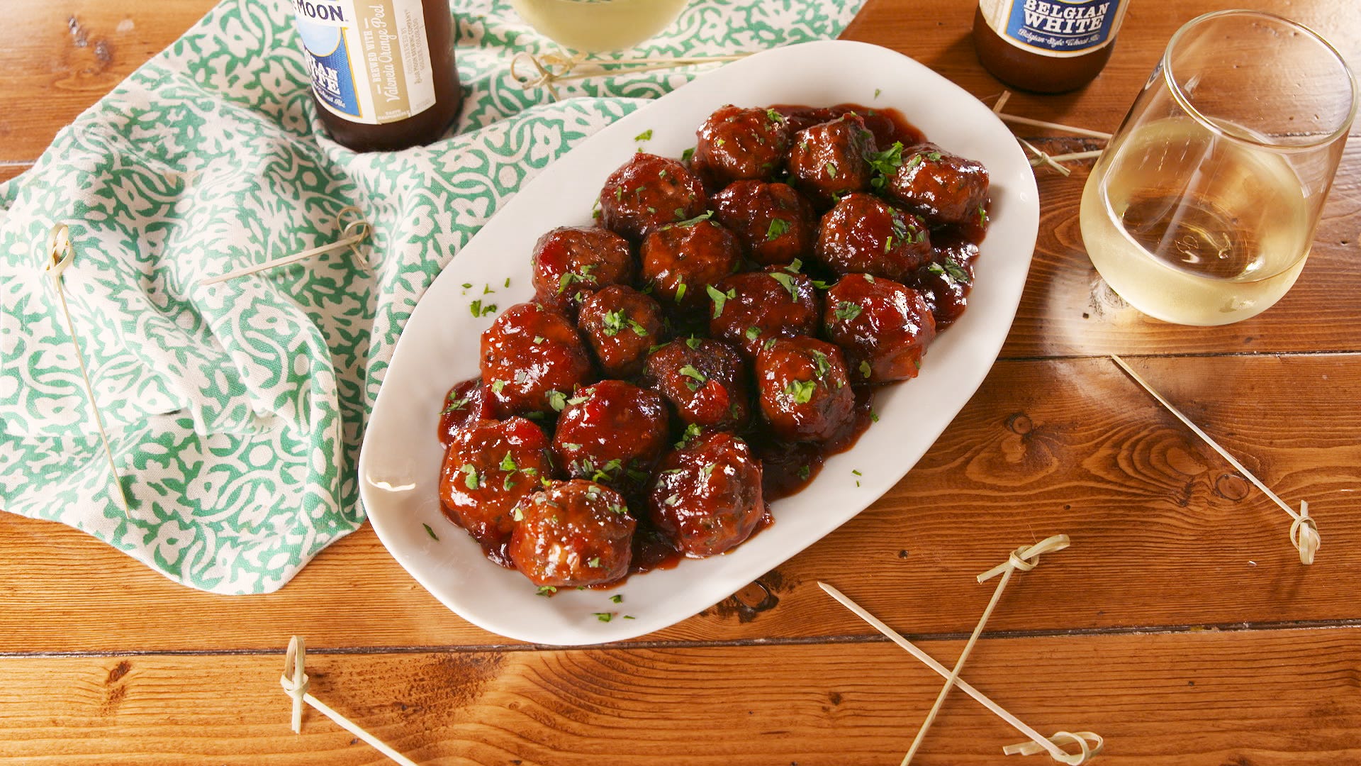 These Cocktail Meatballs Are The Perfect Appetizer