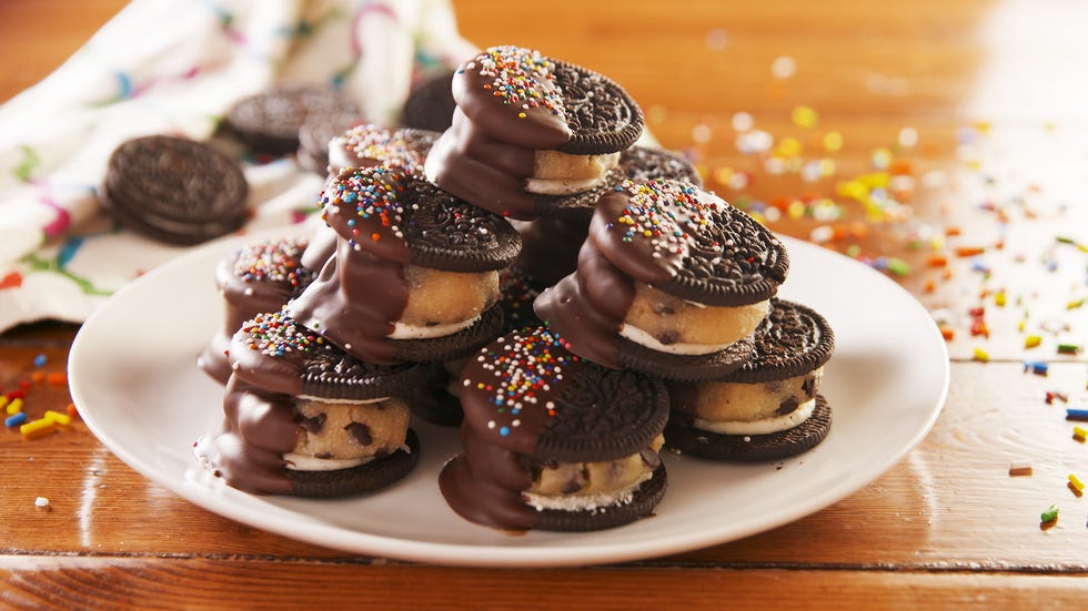 cookie dough stuffed oreo
