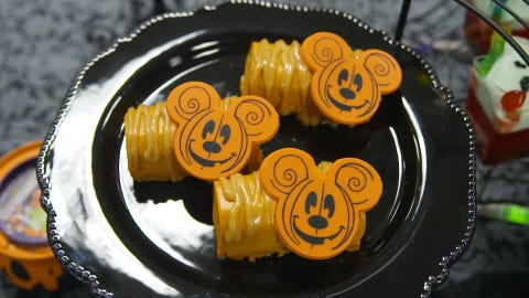 Lovely Disney Halloween Themed Food Pics