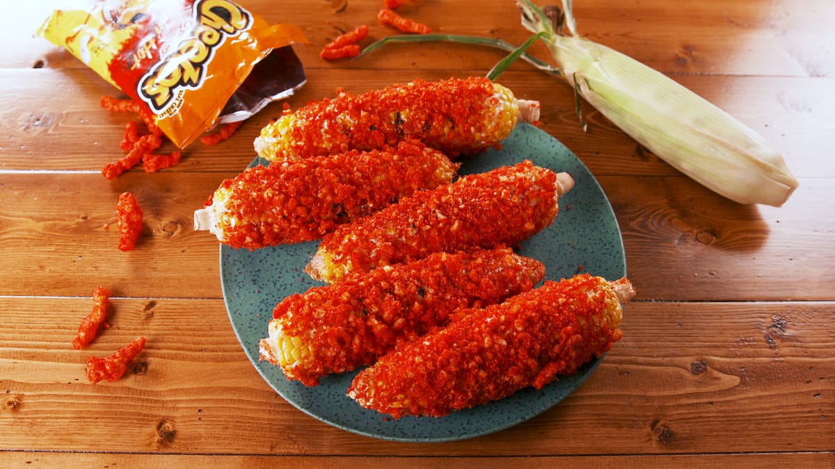 https://hips.hearstapps.com/vidthumb/images/delish-flamin-hot-corn-on-the-cob-still001-1531253714.jpg?crop=0.835xw:0.744xh;0.0401xw,0.162xh&resize=1200:*