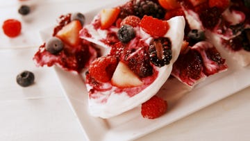 Food, Dish, Cuisine, Ingredient, Pavlova, Dessert, Cream, Produce, Whipped cream, Frozen dessert, 