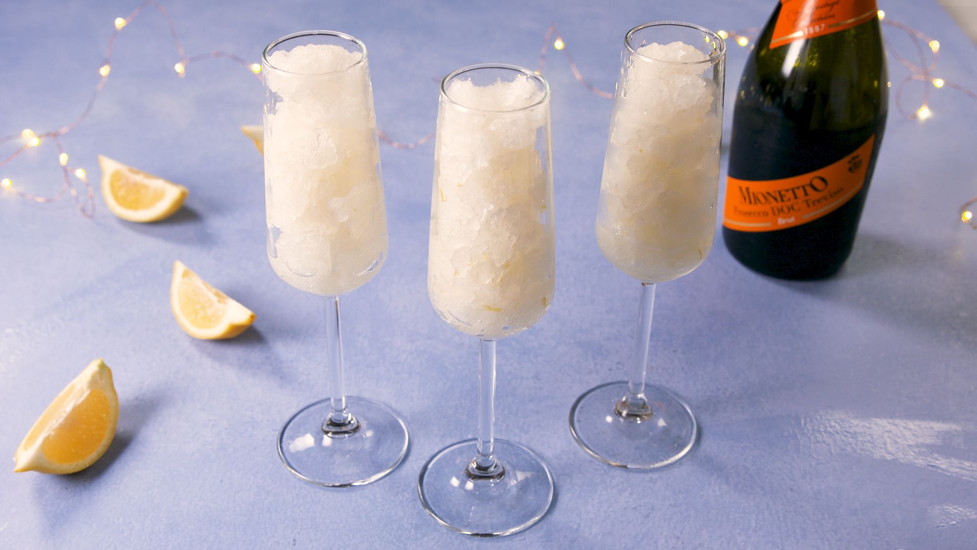 Try This Recipe for Frozen Prosecco Ice Cubes - MomTrends