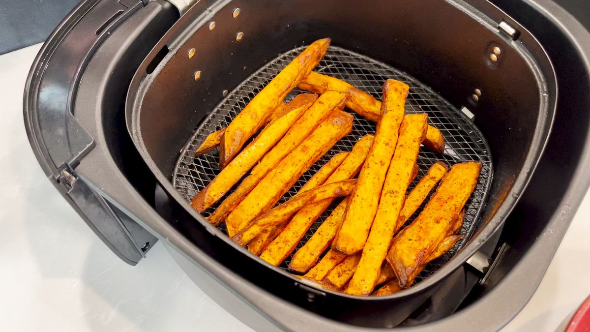 preview for Air Fryer Sweet Potato Fries Will Make You Swear Off Fast Food Fries