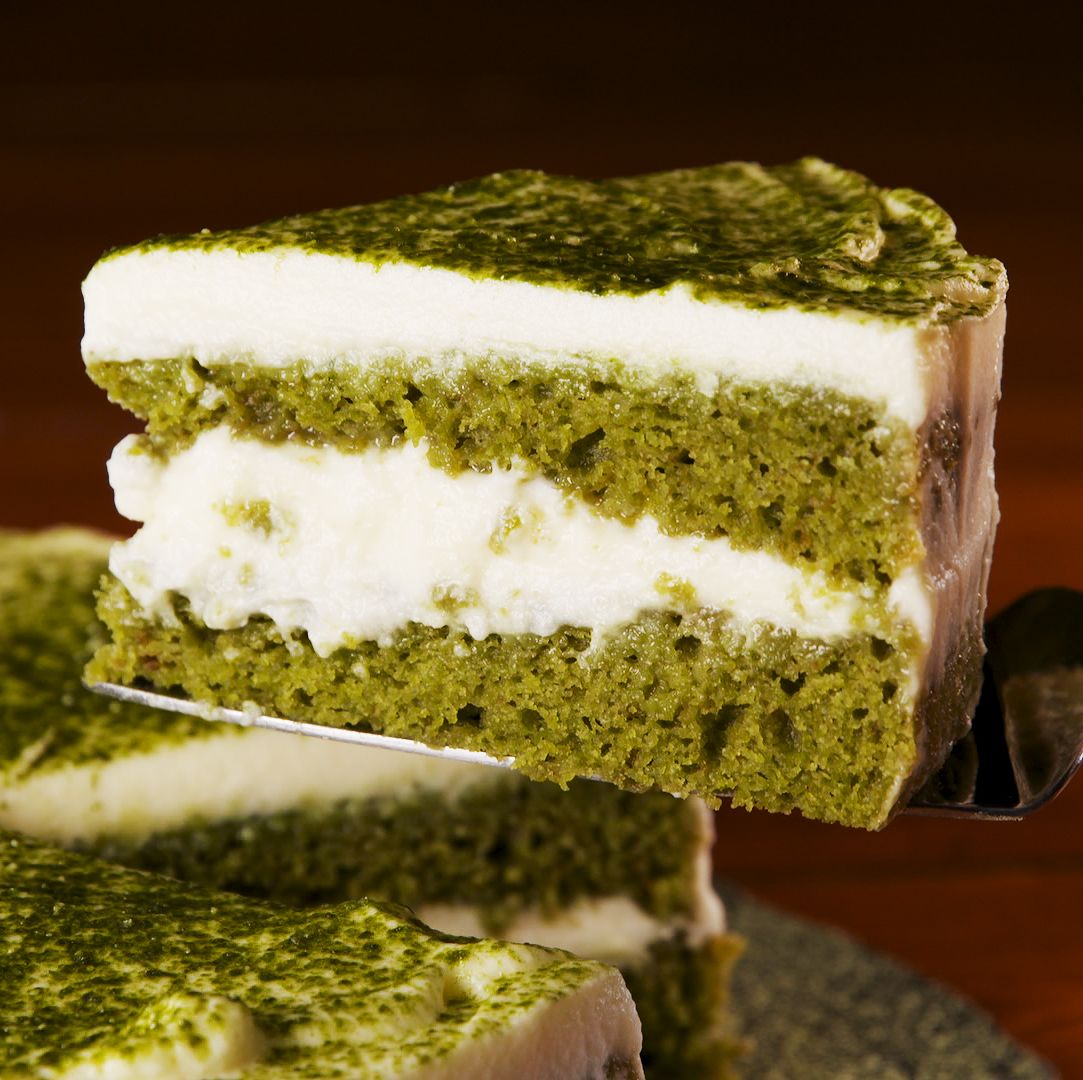 preview for Matcha Lovers Will Fall In Love With This Insanely Good Cake