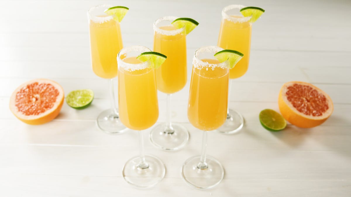 preview for Paloma Mimosas Are The Classier Way To Brunch
