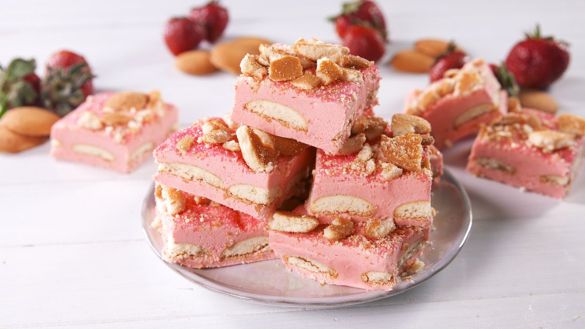 preview for You Need To See The Inside Of This Strawberry Shortcake Fudge