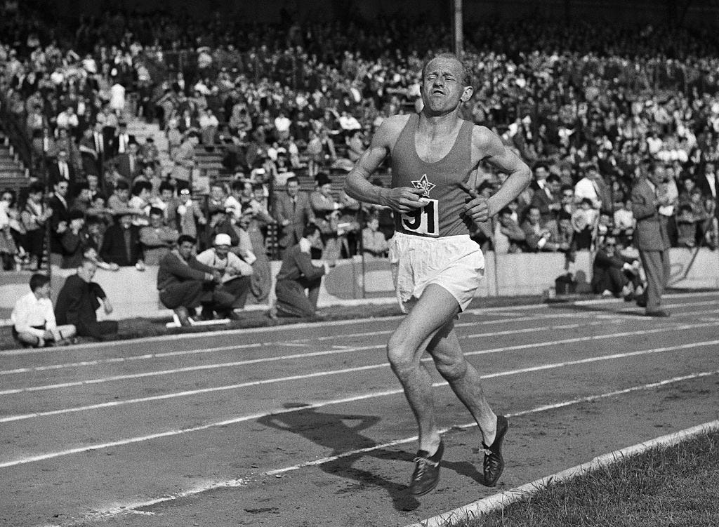 preview for Emil Zatopek, la locomotora humana: Leyendas en un minuto