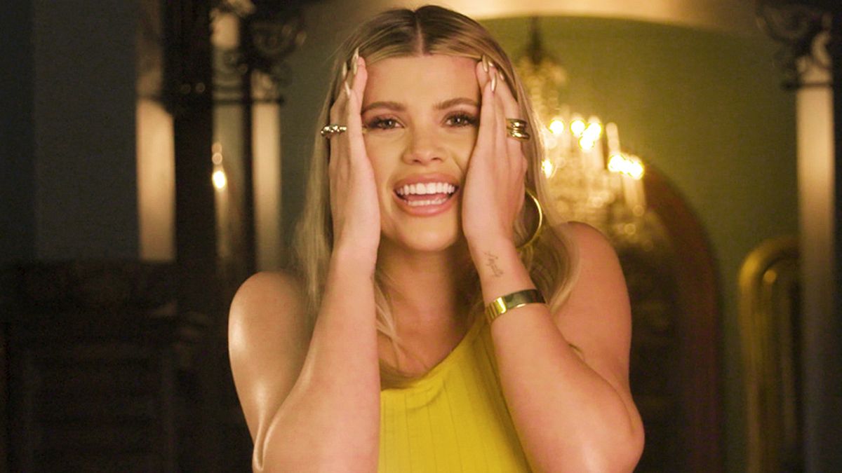 preview for We Fully Broke Sofia Richie with a $9 Pair of Hoop Earrings | Expensive Taste Test