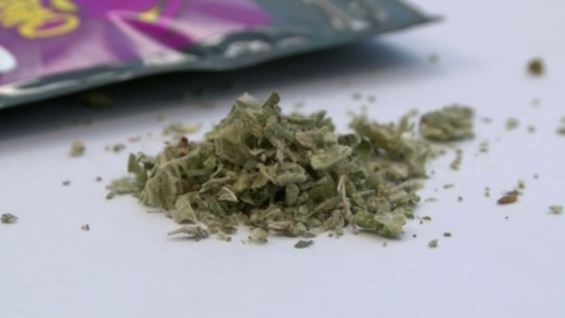Death linked to fake marijuana in Illinois