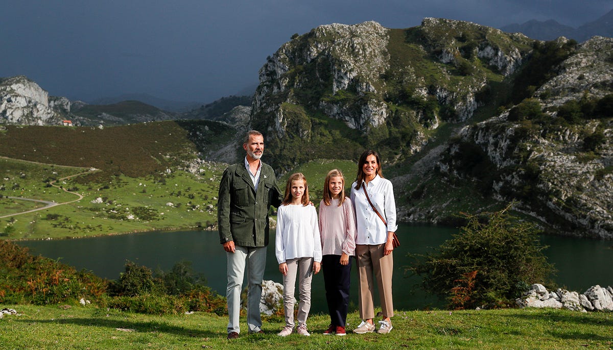 Princesa de Asturias, Infanta leonor, Infanta Sofía, Reina Letizia, Rey Felipe VI, Los Reyes, las infantas, Sofía y Leonor, hijas de letizia