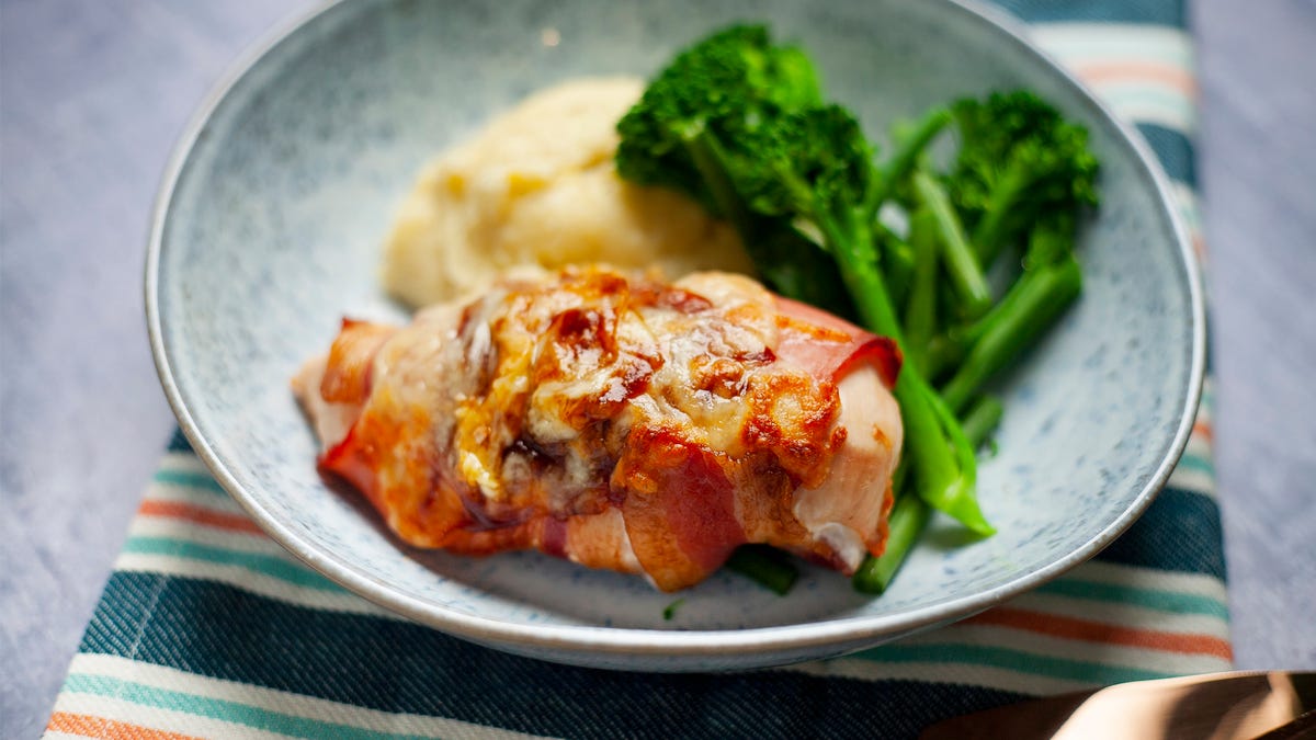 Dish, Cuisine, Food, Ingredient, Meat, Chicken breast, Produce, Chicken meat, Saltimbocca, Recipe, 