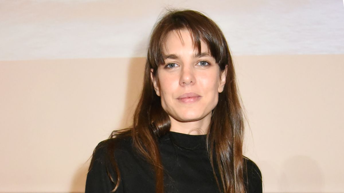 preview for I best look di Charlotte Casiraghi
