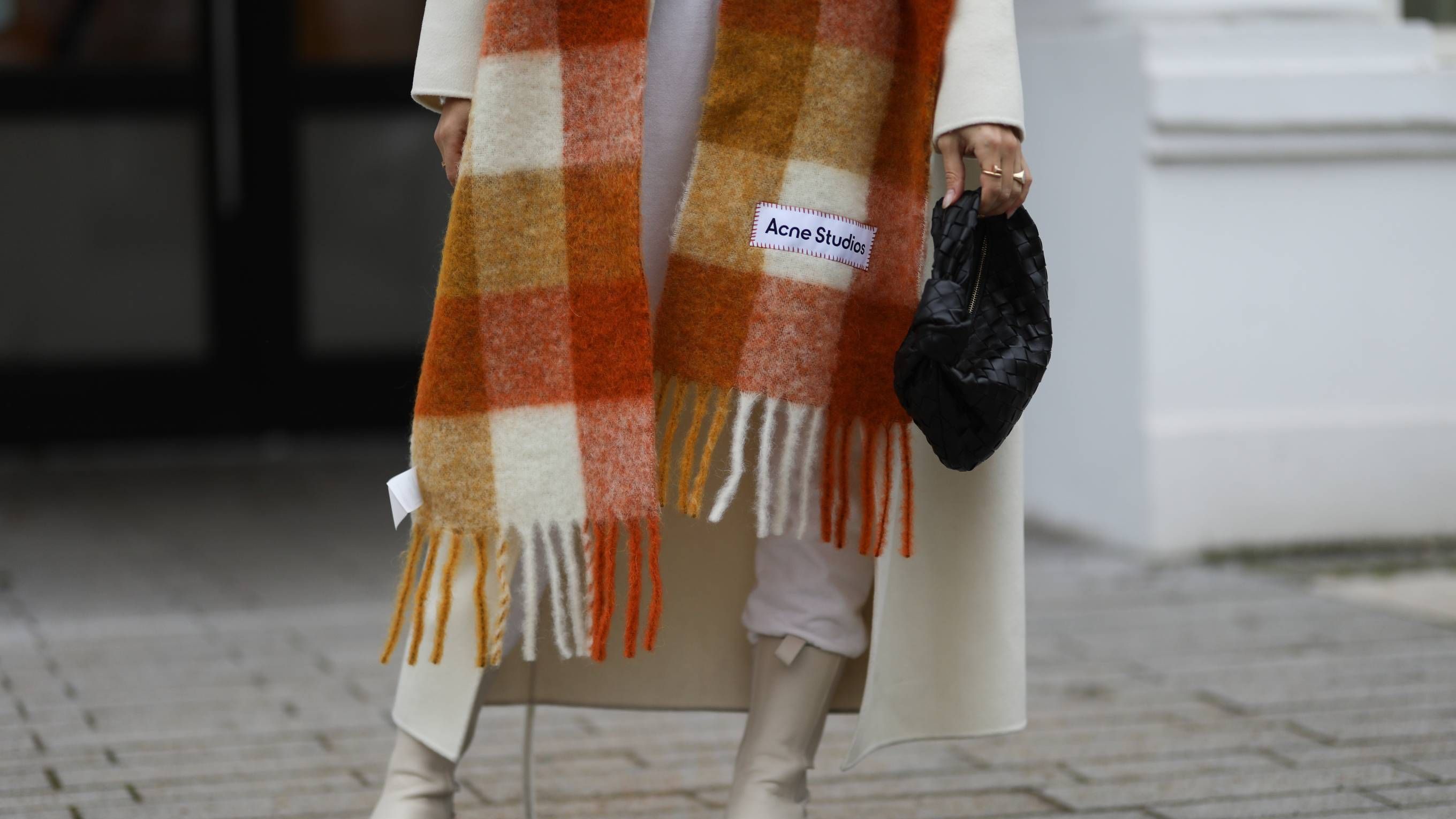 Vestidos de invierno de mujer: ¿cómo crear el look ideal para el