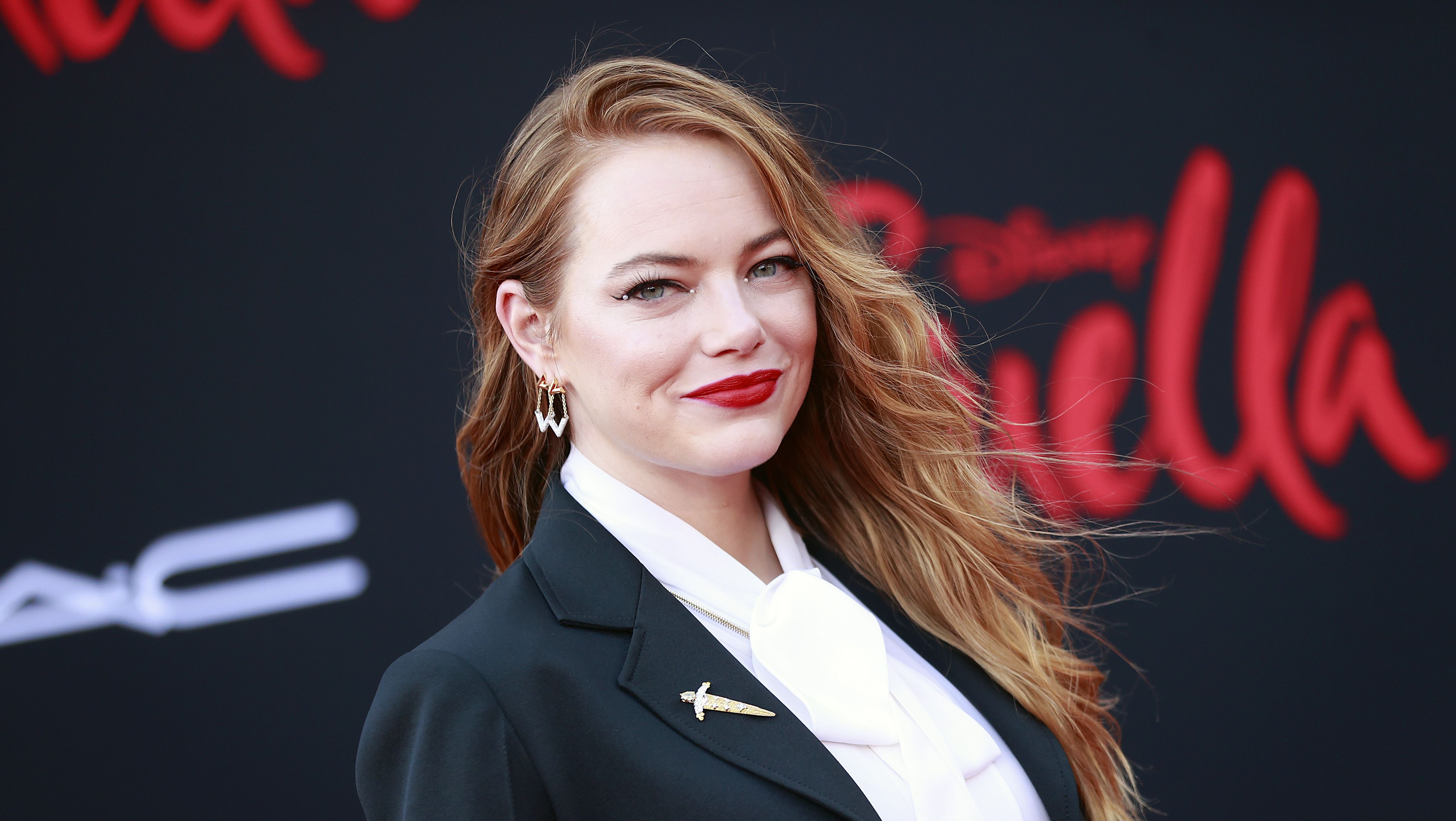 Emma Stone unleashes 1920s Flapper girl avatar at 2022 Met Gala -  Entertainment News