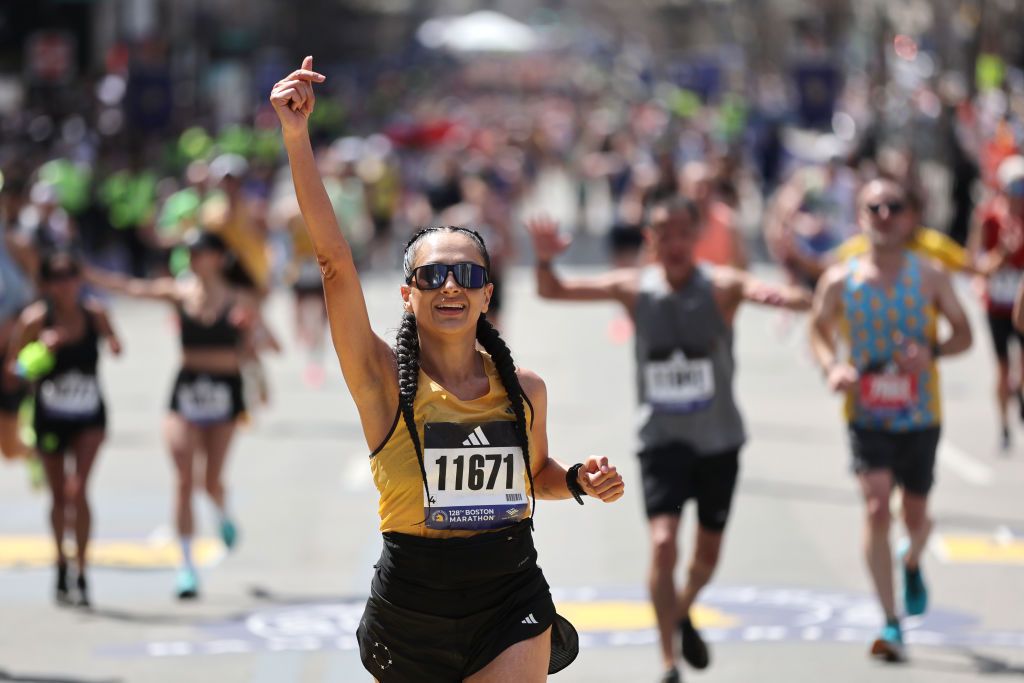 Ruth Chepngetich Repeats As Chicago Marathon Champion - Women’s ...