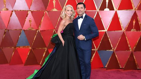 preview for Kelly Ripa and Mark Consuelos’ Romantic Love Story
