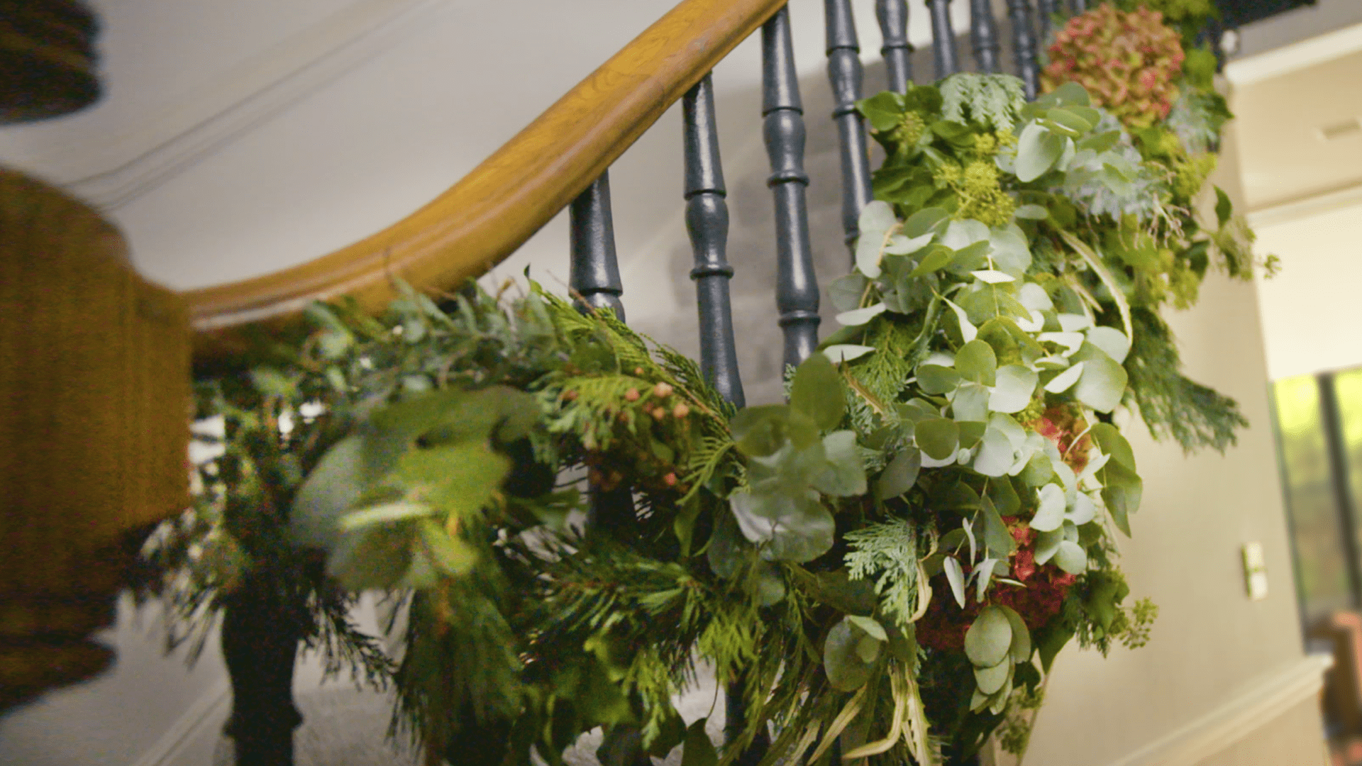 How to Make Your Own DIY Garland - Making it in the Mountains