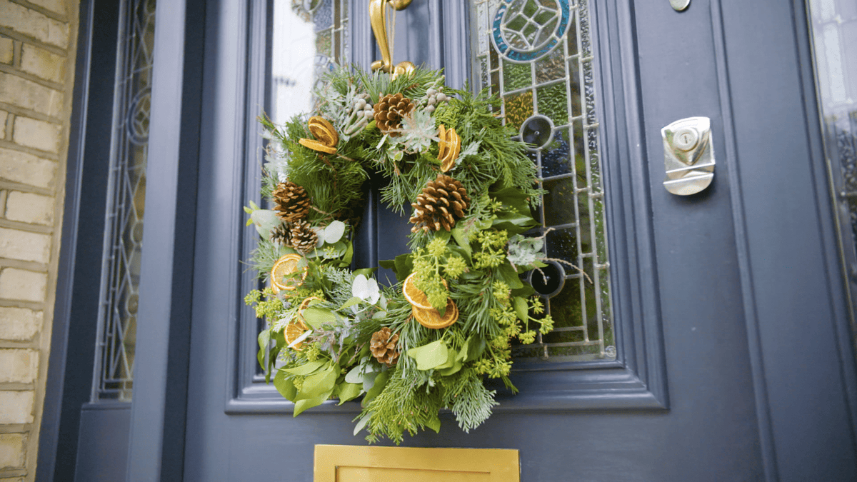 preview for How To Make A Christmas Wreath