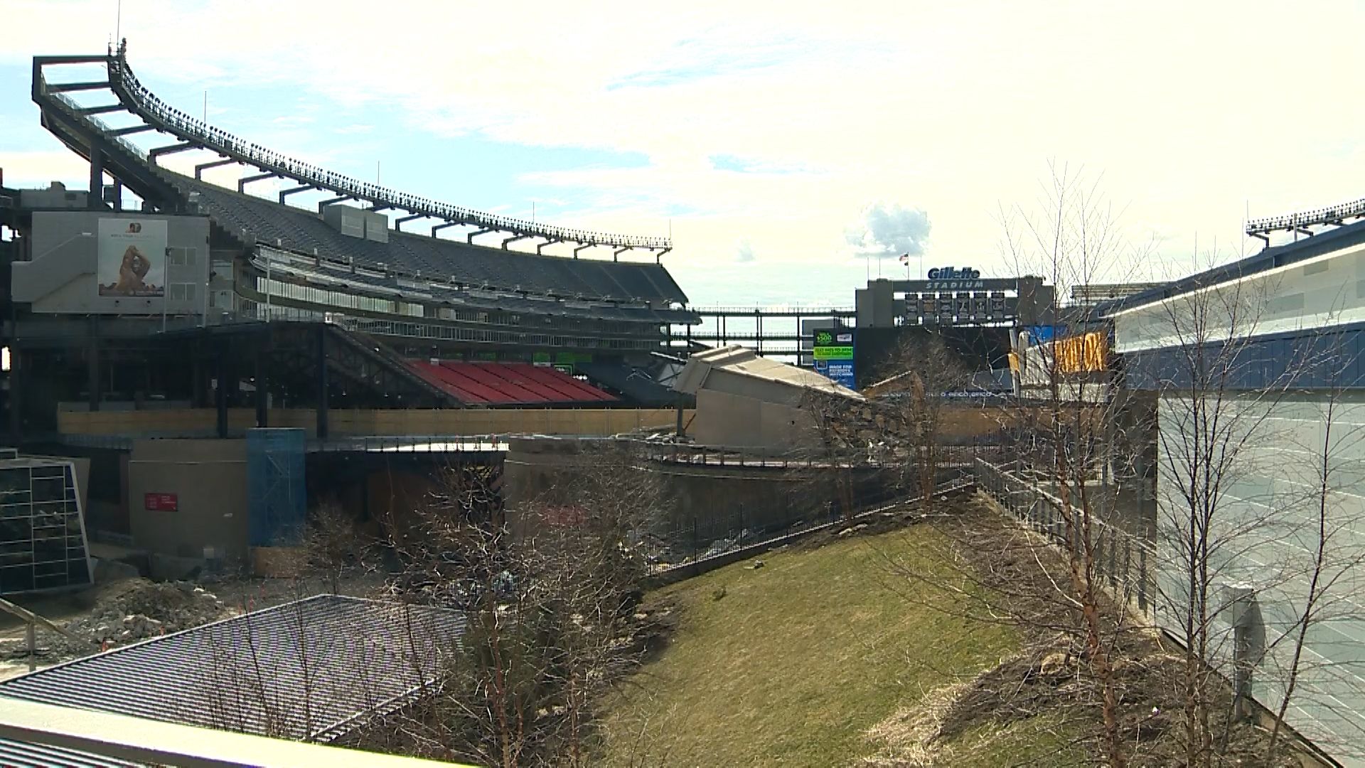 Gillette Stadium's new towering north end zone lighthouse shines