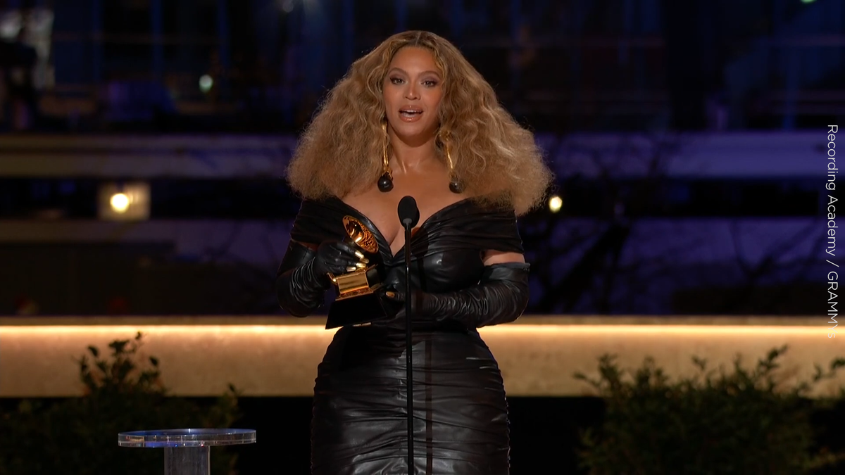 preview for Beyoncé Wins Best R&B Performance at the 2021 Grammys