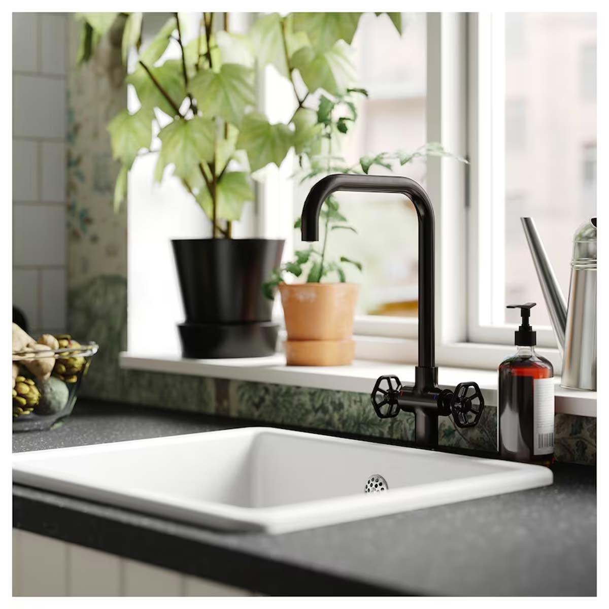 how to keep the kitchen sink sparkling
