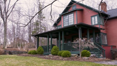 preview for Tour Candace Wheeler's Catskills Cottage - How Designer Amanda Reynal Renovated a Historic Family Home