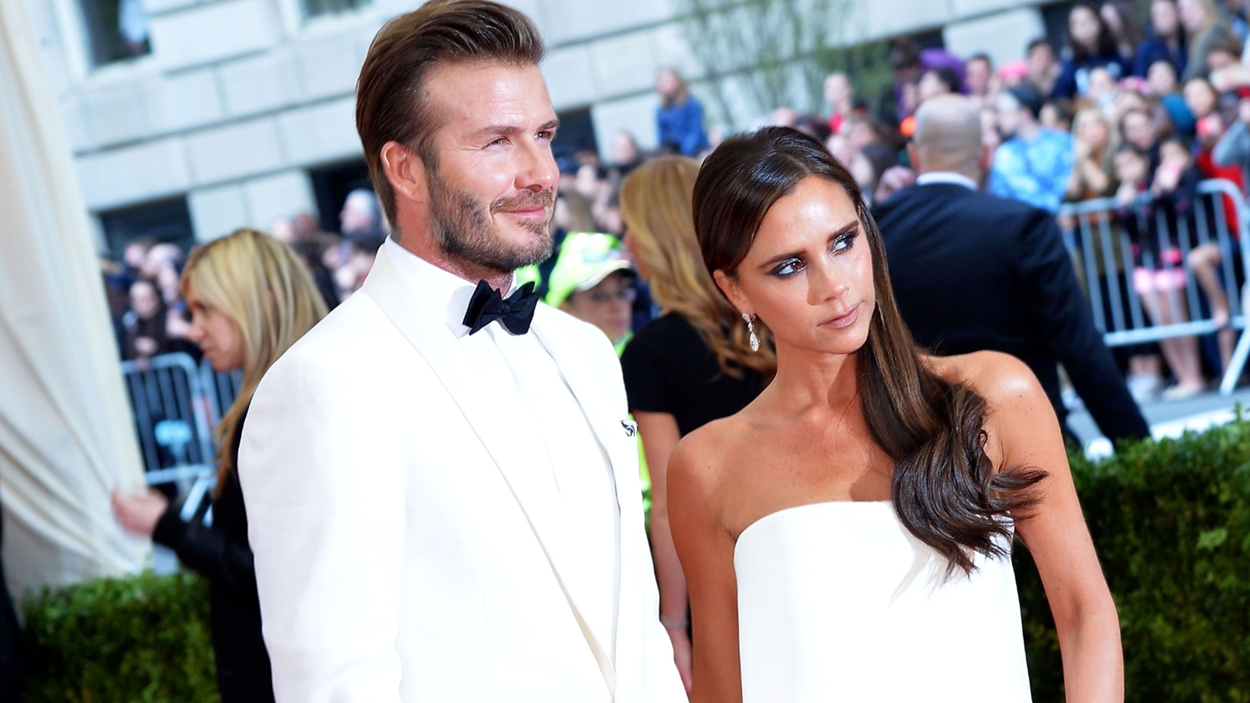 Victoria Beckham's fashion week show: David Beckham flies out to