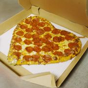 Pizza, Pepperoni, Dish, Food, Yellow, Cuisine, Pizza cheese, Amber, Junk food, Ingredient, 